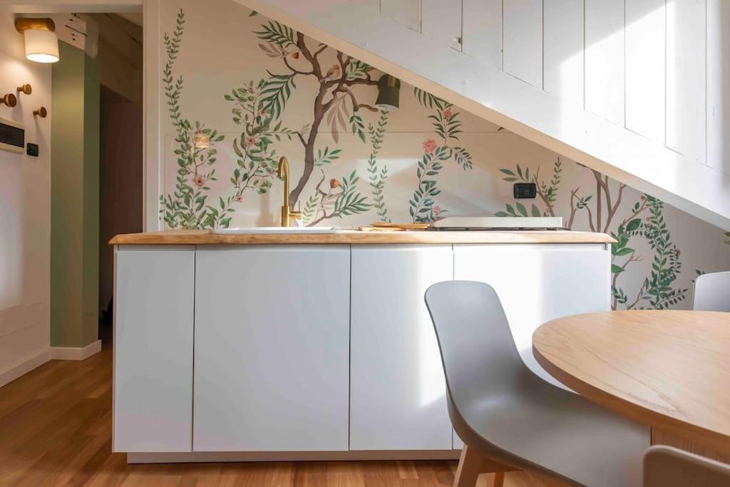 Apartmán La Tana Del Bianconiglio - Rabbit Hole Milán Exteriér fotografie