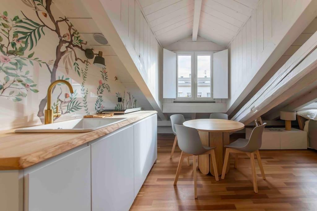 Apartmán La Tana Del Bianconiglio - Rabbit Hole Milán Exteriér fotografie